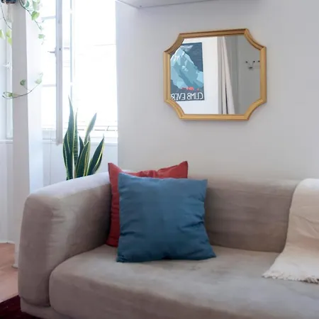 A Small Nest For 2 Very Bright And Cozy In Apartamento *